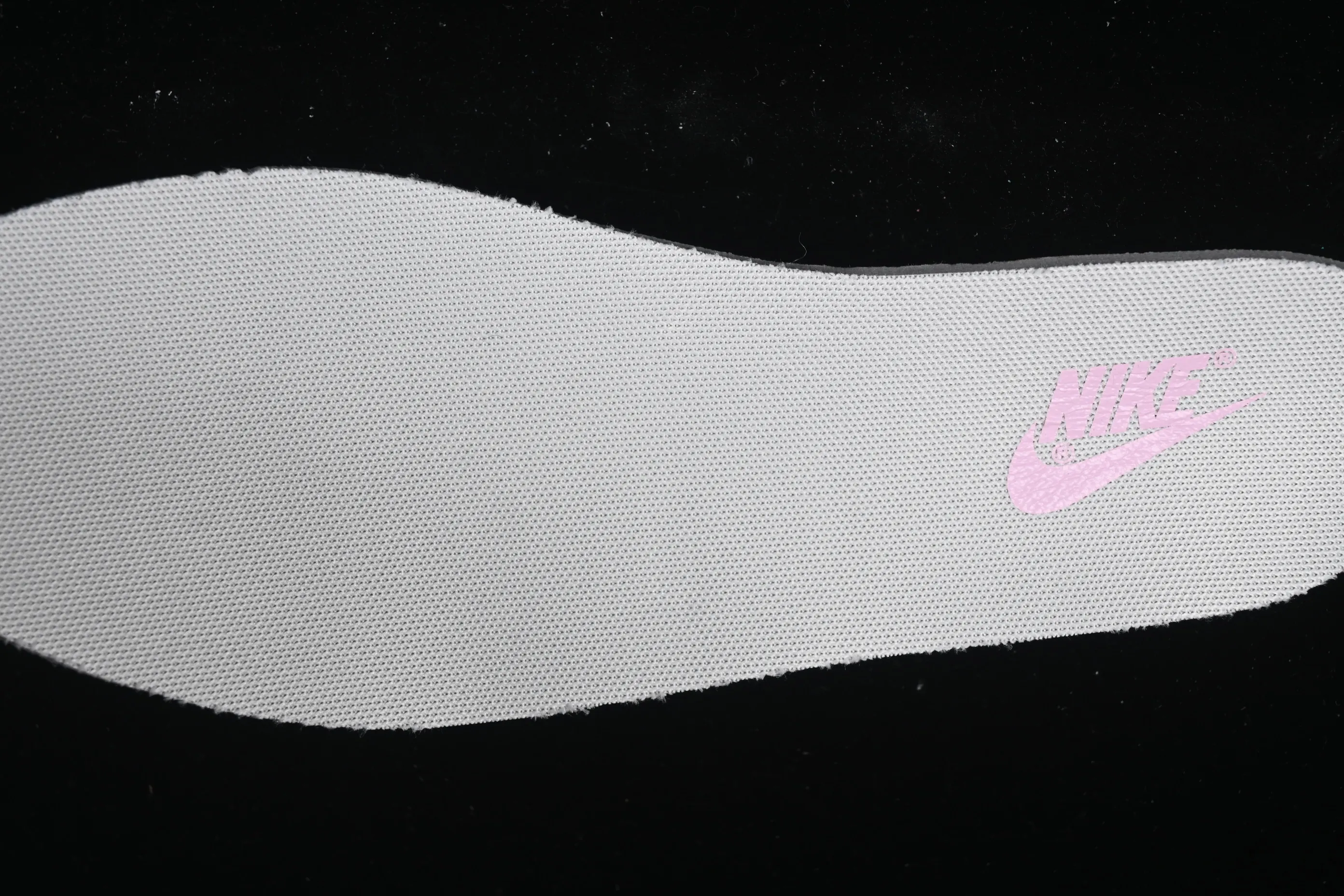 All Categories Nk SB Dunk Series Nk SB Dunk Low Low-top sneakers Nike SB Dunk Low White and pink color Anniversary high-end customization Low-top casual sneakers WP0212-013